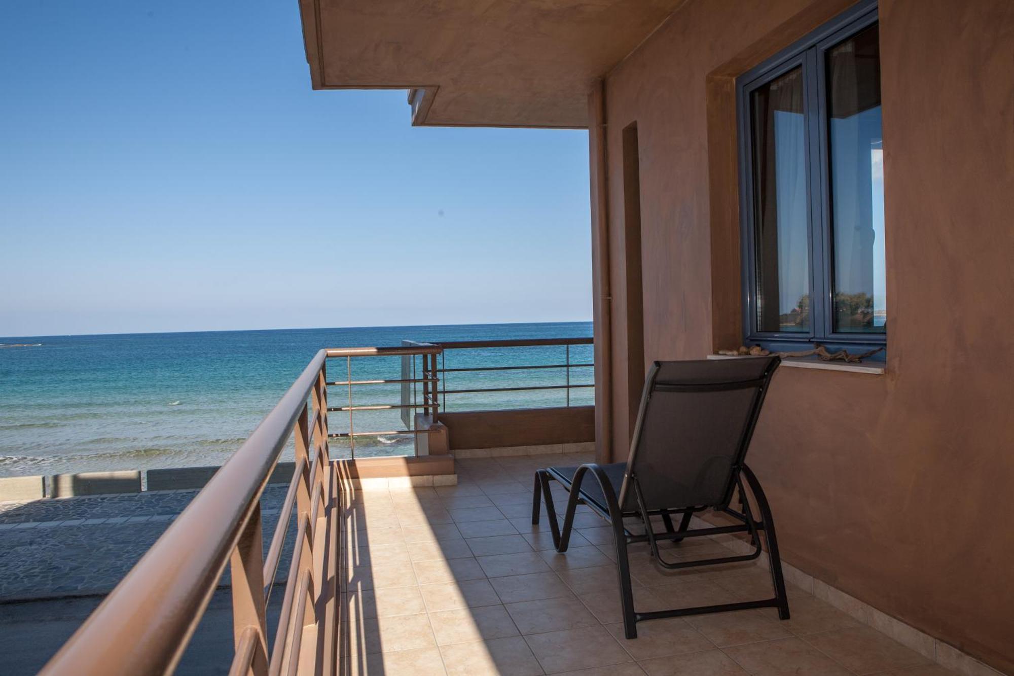 Nais Apartments & Studios Chania  Rum bild