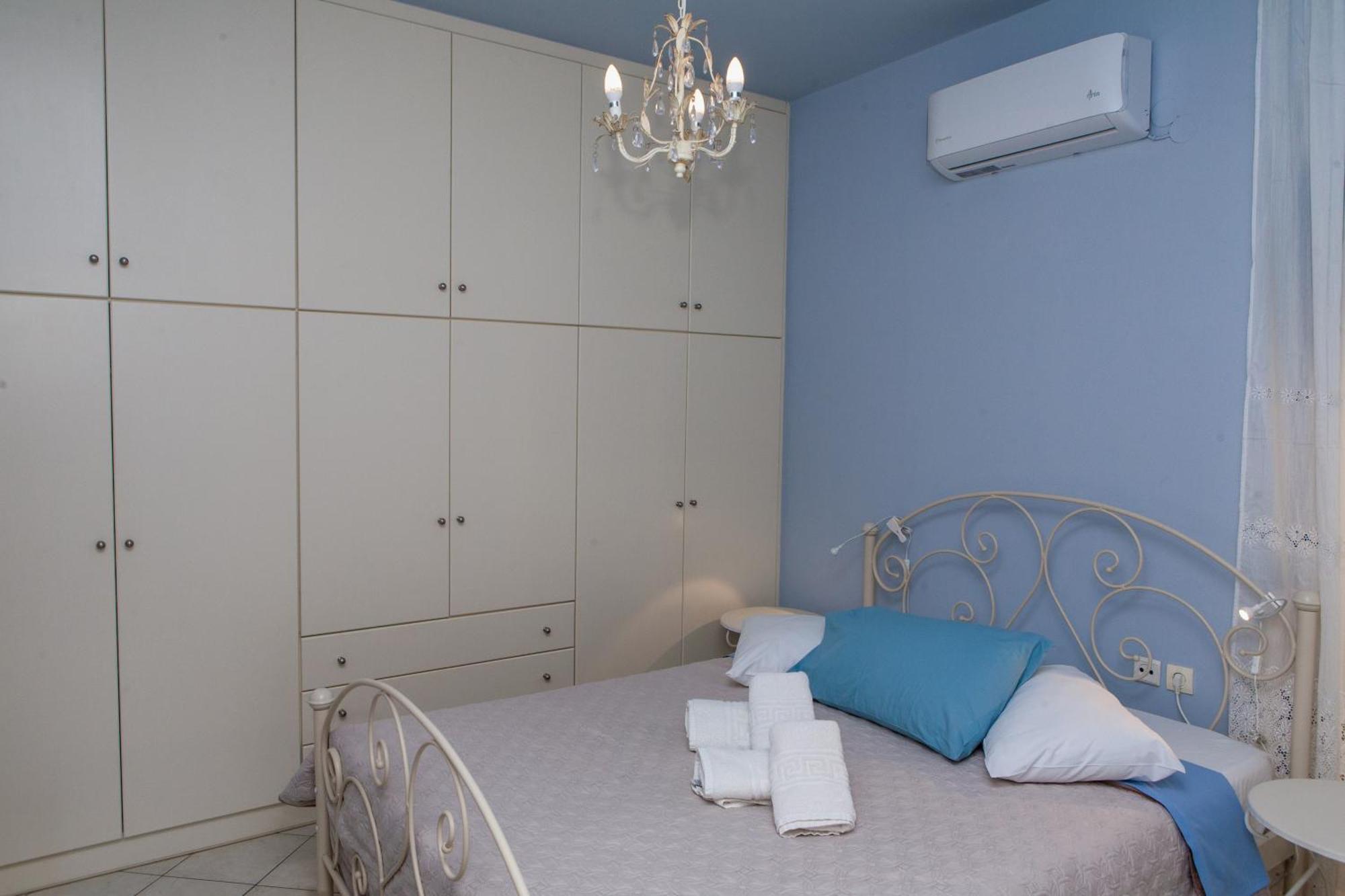 Nais Apartments & Studios Chania  Rum bild