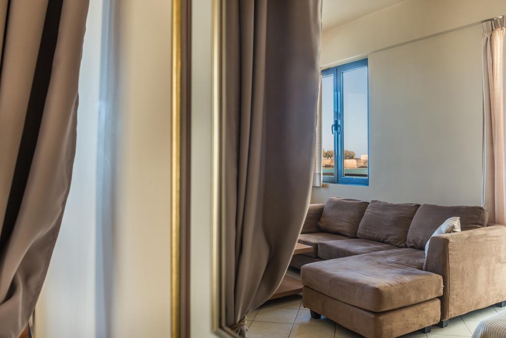 Nais Apartments & Studios Chania  Exteriör bild